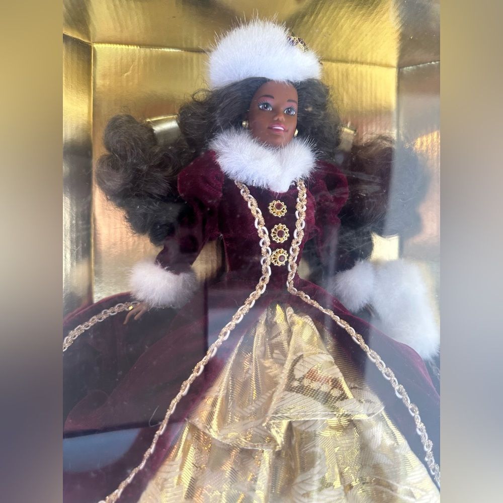 Vintage New 1996 Mattel Happy Holidays African American Barbie Christmas